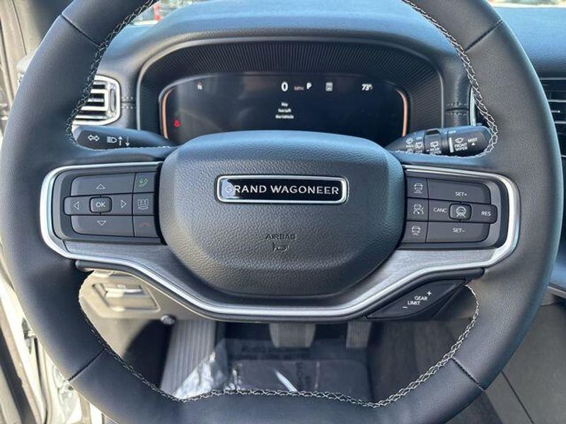 2026 Jeep Grand Wagoneer Limited Altitude 4x4Image 18