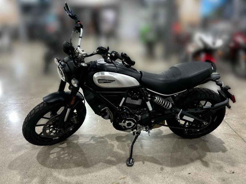 Used 2023 Ducati SCRAMBLER 800 ICON DARK Image 20
