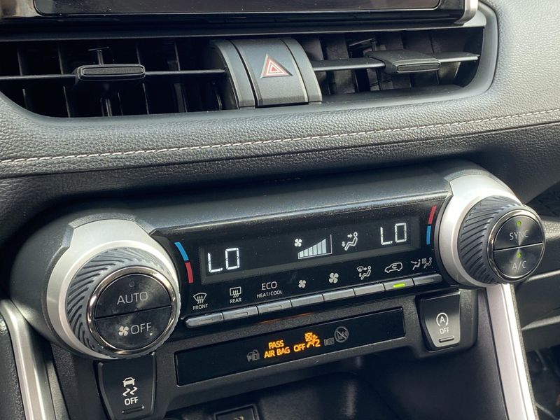 2023 Toyota RAV4 XLEImage 22