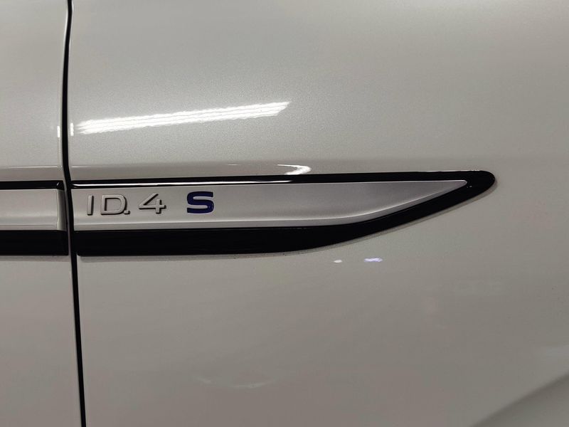 Used 2024 Volkswagen ID.4 S w/Glass RoofImage 4