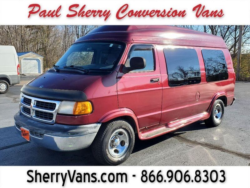 2000 Dodge Ram Van 1500 Image 1