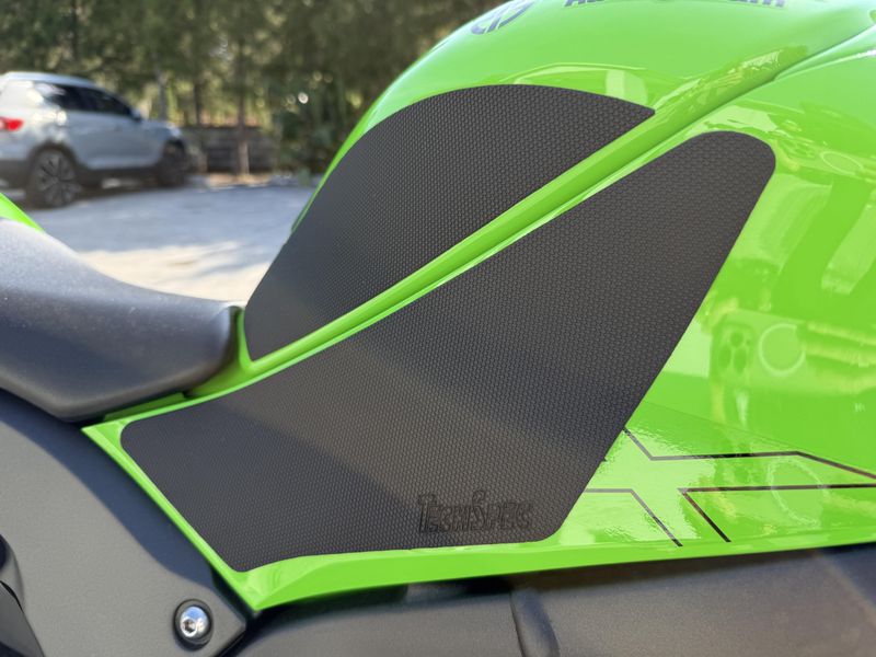 2024 Kawasaki Ninja ZX-10RR