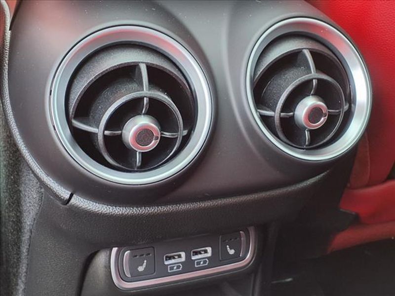 New 2025 Alfa Romeo Stelvio AwdImage 5