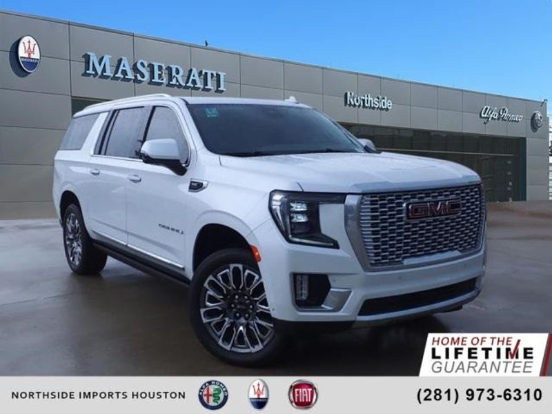 2023 GMC Yukon XL DenaliImage 1