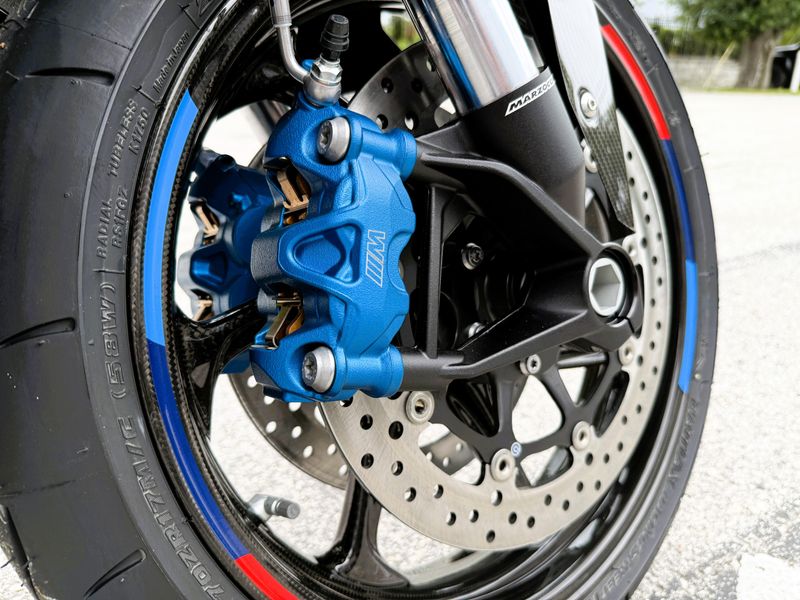 2025 BMW M 1000 XR Competition 