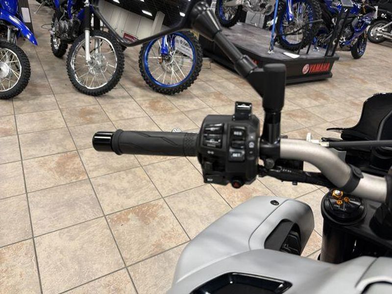 New 2026 Yamaha MT-10 Image 22