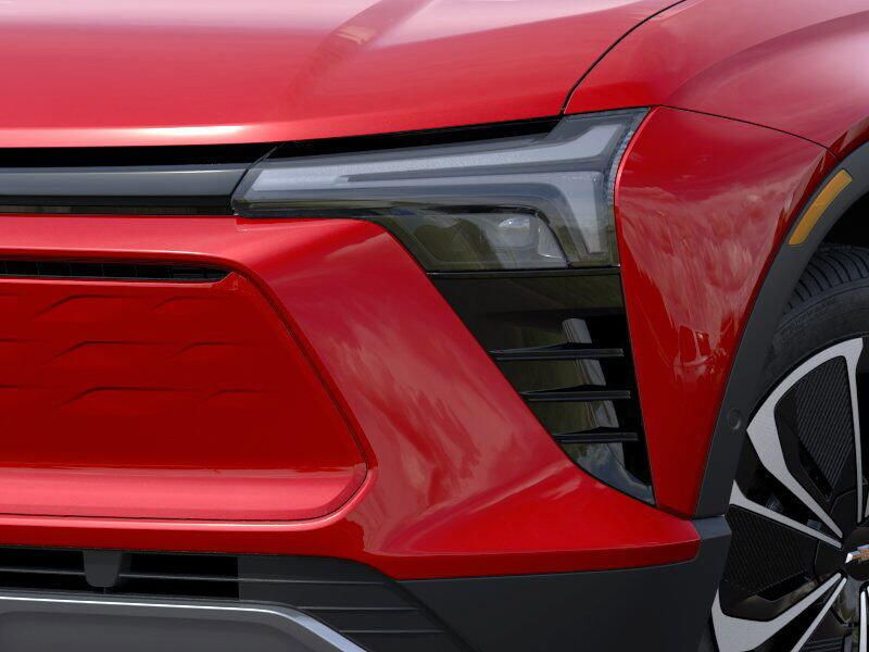 New 2025 Chevrolet Blazer EV AWD LTImage 10