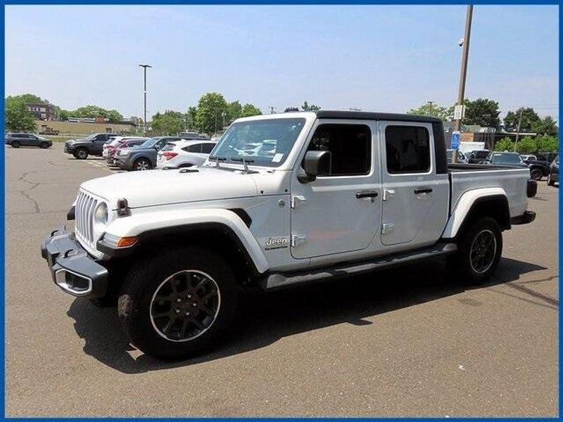 2021 Jeep Gladiator OverlandImage 1