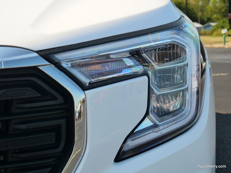 Used 2023 GMC Terrain SLE