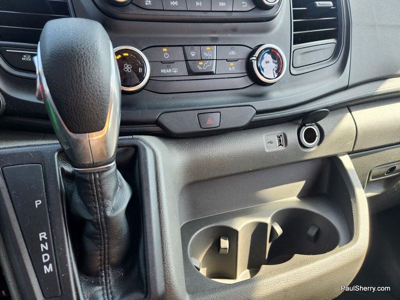 2022 Ford Transit Wagon XLImage 47