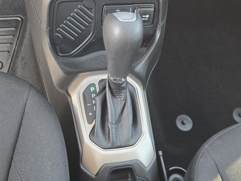 Used 2016 Jeep Renegade FWD 4dr Latitude