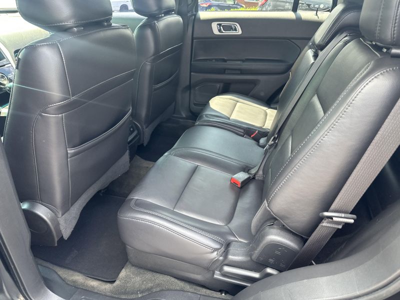 2014 Ford Explorer LimitedImage 15