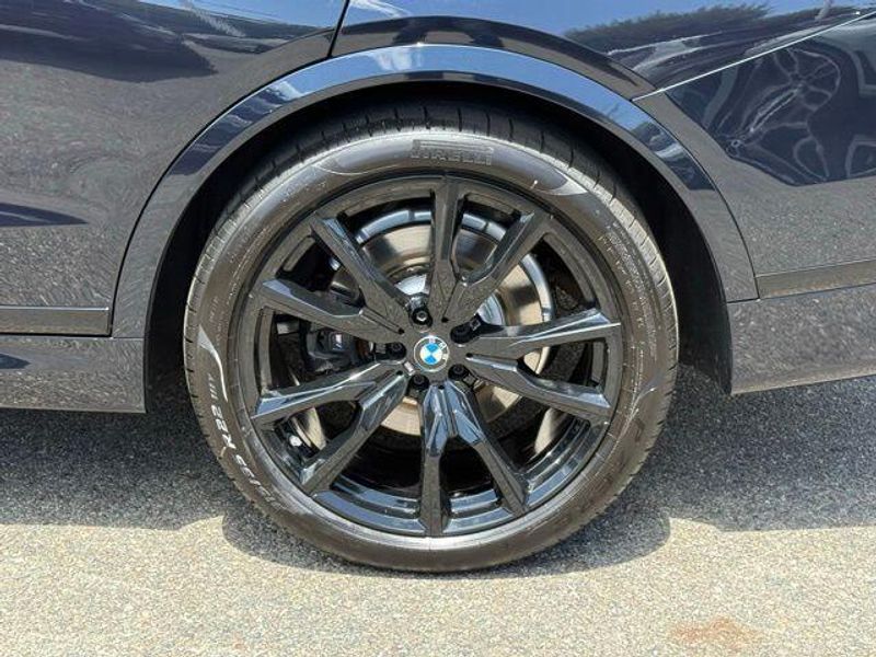 Used 2024 BMW X7 xDrive40iImage 13