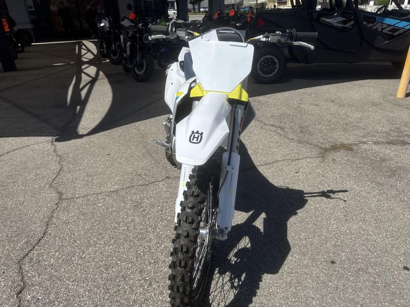 New 2025 Husqvarna FC 450 Image 12
