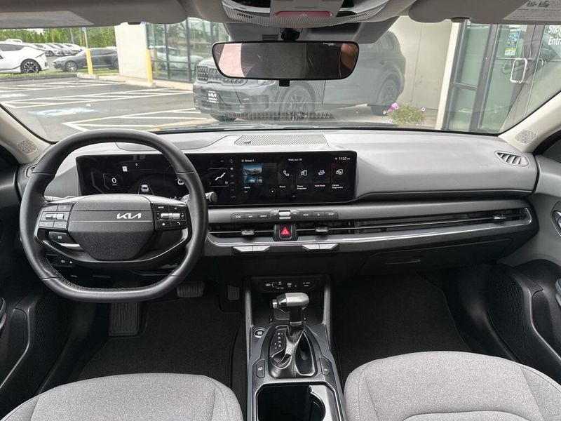 2025 Kia K4 EXImage 24