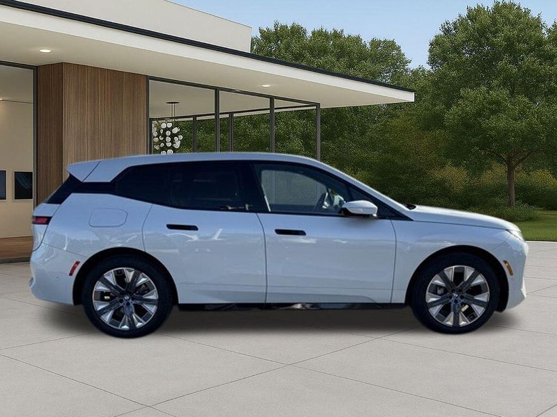 Used 2026 BMW iX xDrive45Image 7