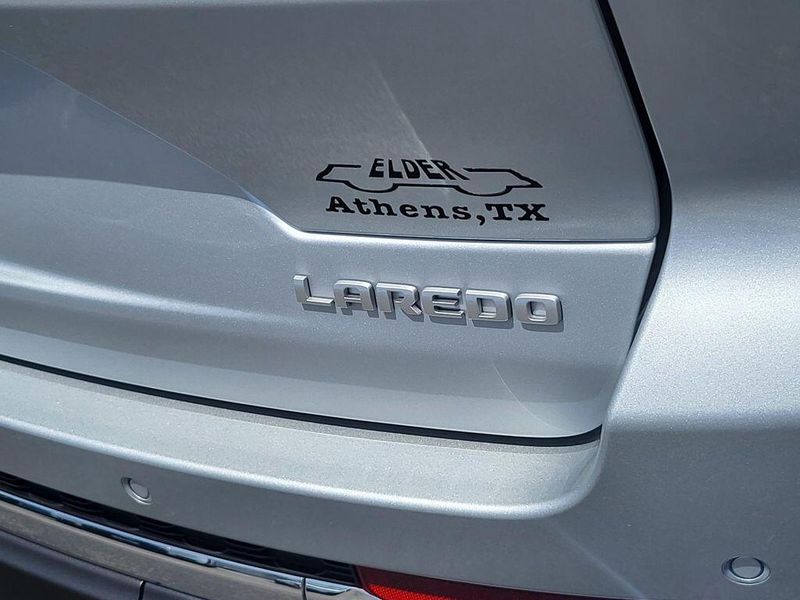 2025 Jeep Grand Cherokee Laredo 4x4Image 8