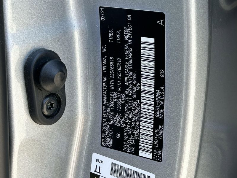 Used 2021 Toyota Highlander XLEImage 34