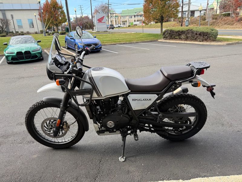2023 Royal Enfield HimalayanImage 2