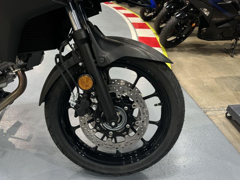 New 2025 Suzuki V-STROM 650 Image 16
