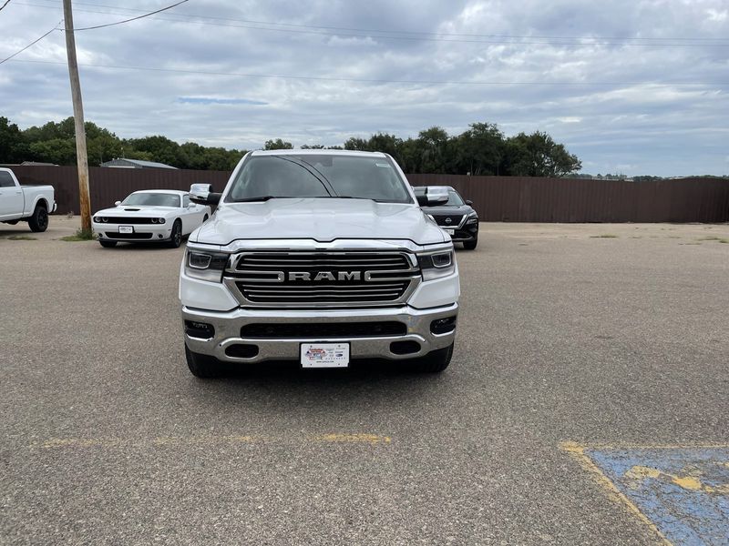 2022 RAM 1500 Laramie Crew Cab 4x4 5