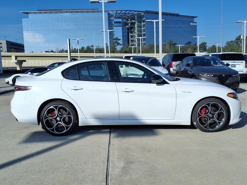 New 2026 Alfa Romeo Giulia VeloceImage 5