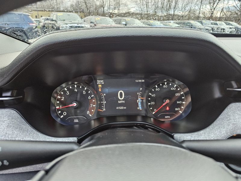 Used 2023 Jeep Compass SportImage 9