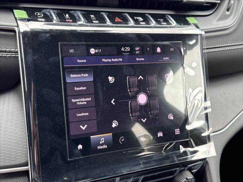 New 2026 Jeep Grand Cherokee L Laredo 4x2