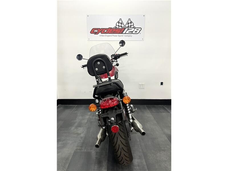 Used 2024 Triumph BONNEVILLE T-100 Image 1