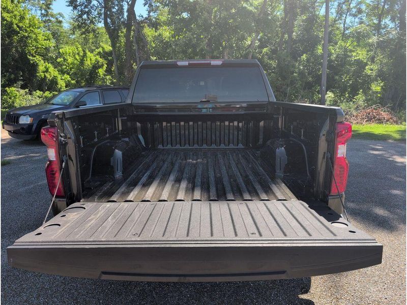 Used 2023 Chevrolet Silverado 1500 LTImage 35
