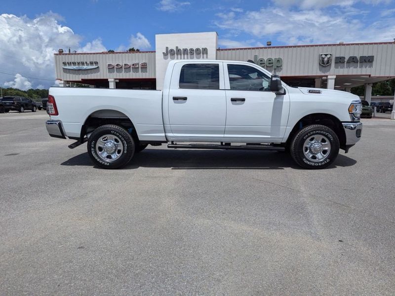 2024 RAM 2500 Tradesman Crew Cab 4x4 6