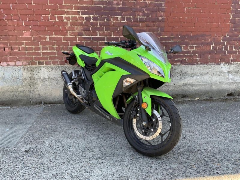 Used 2015 Kawasaki EX300AES NINJA 