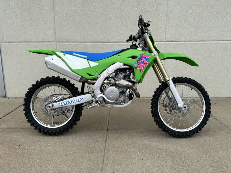 2024 Kawasaki KX 450 50TH ANNIVERSARY EDITION in a GREEN exterior color. Cross Country Powersports 732-491-2900 crosscountrypowersports.com 