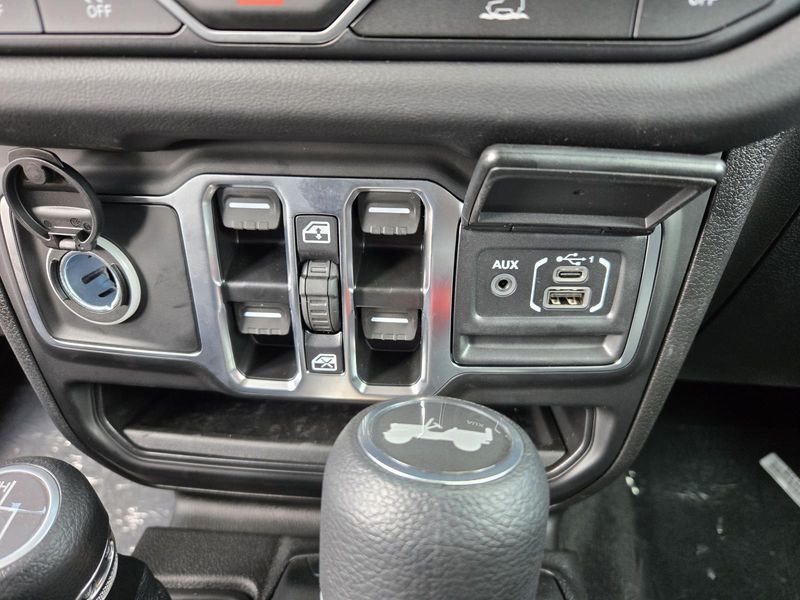 New 2025 Jeep Wrangler 4-door Sahara