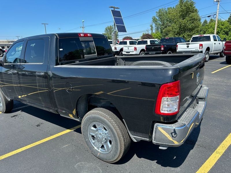 2024 RAM 2500 Tradesman Crew Cab 4x4 6