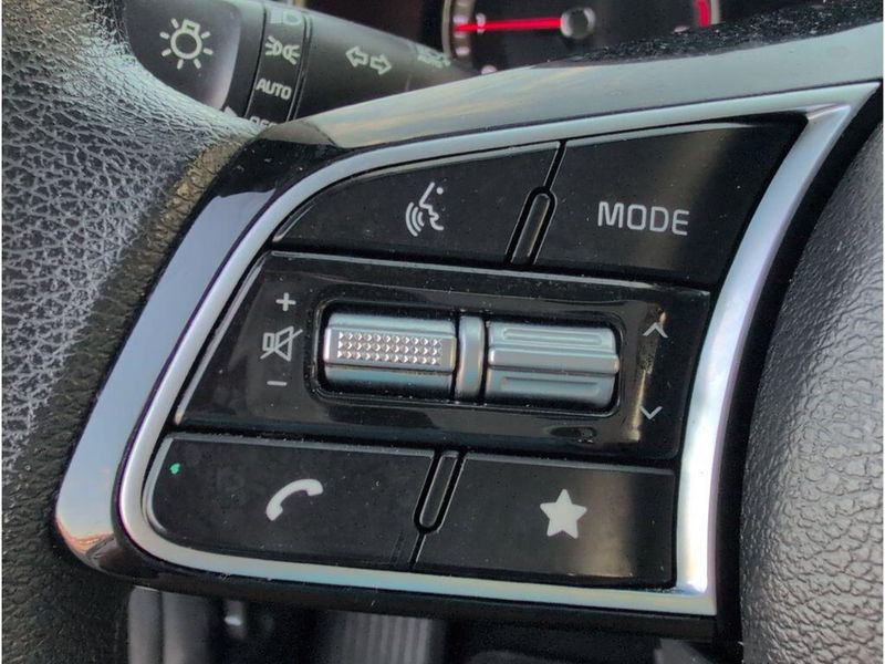 Used 2024 Kia Forte LXSImage 23