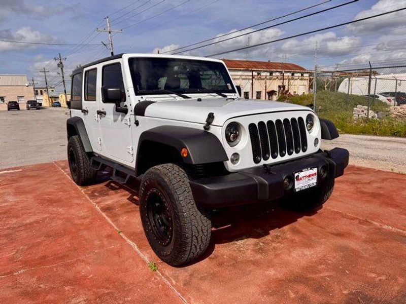 Used 2017 Jeep Wrangler Unlimited SportImage 3