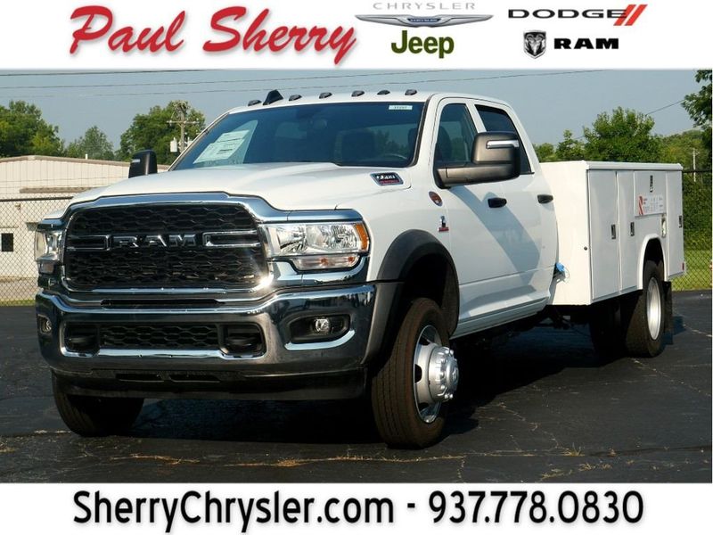 2024 RAM 5500 Tradesman Chassis Crew Cab 4x4 84