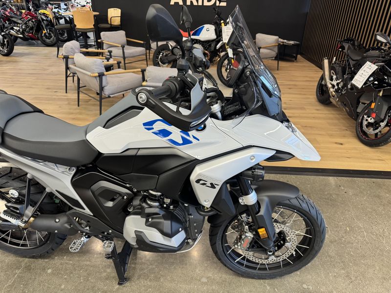 2025 BMW R 1300 GS - LIGHT WHITE 