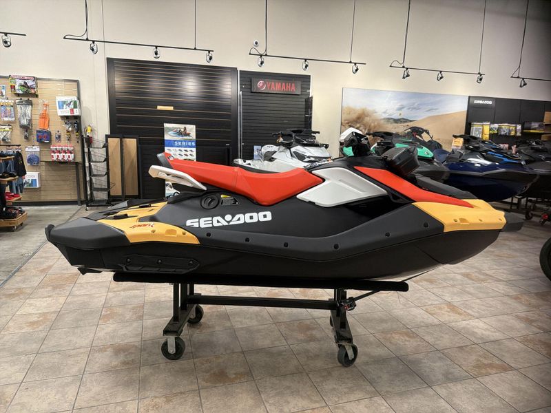New 2026 Sea-Doo SPARK FOR 3 90 CONVENIENCE PACKAGE (SOUND SYSTEM) Image 10