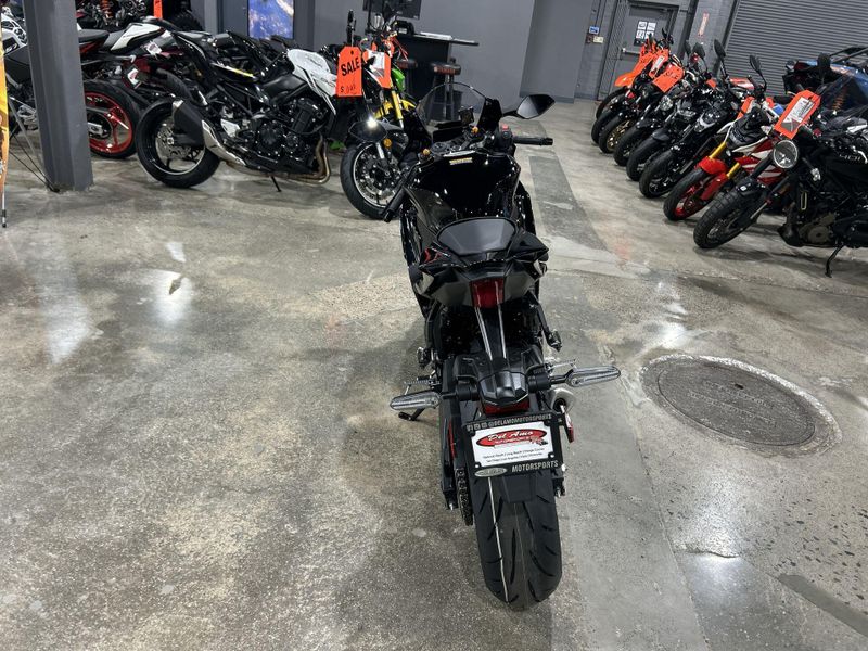 New 2026 Yamaha YZF-R3 ABS Image 14