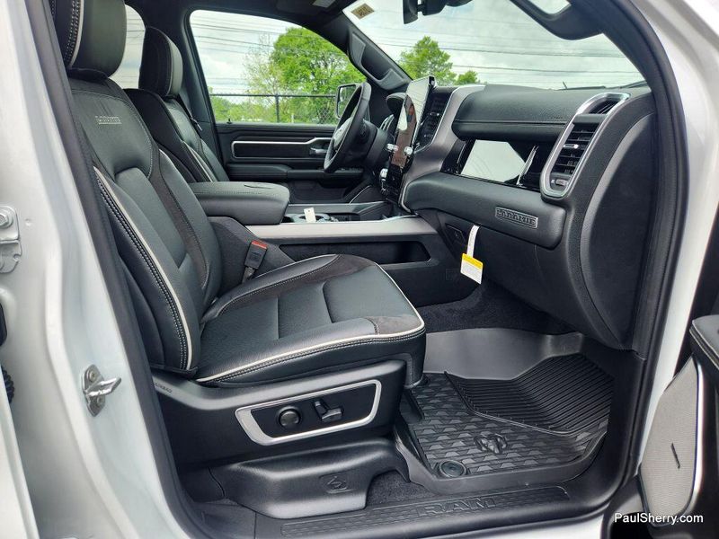 2025 RAM 1500 Laramie Crew Cab 4x4 5