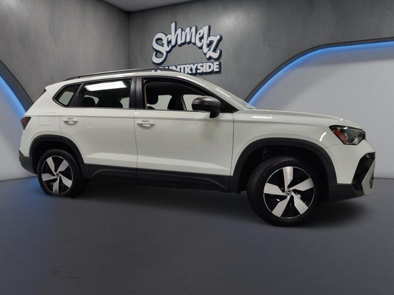 Used 2025 Volkswagen Taos S 4-Motion AWDImage 3