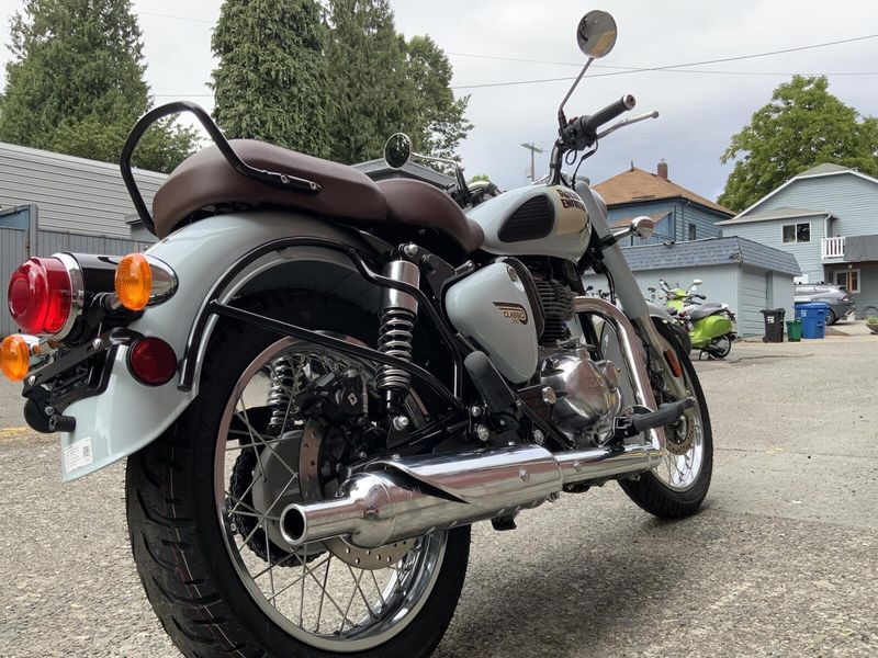 New 2024 Royal Enfield CLASSIC 350 