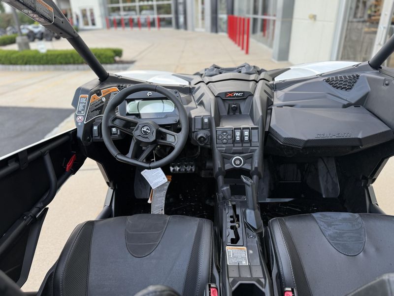 2025 Can-Am Maverick X3 X rc 64 TURBO RRImage 6
