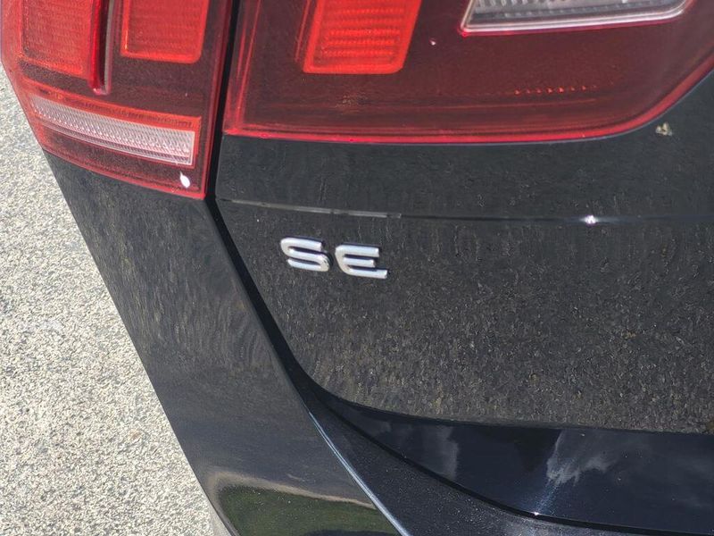 2024 Volkswagen Tiguan 2.0T SEImage 7