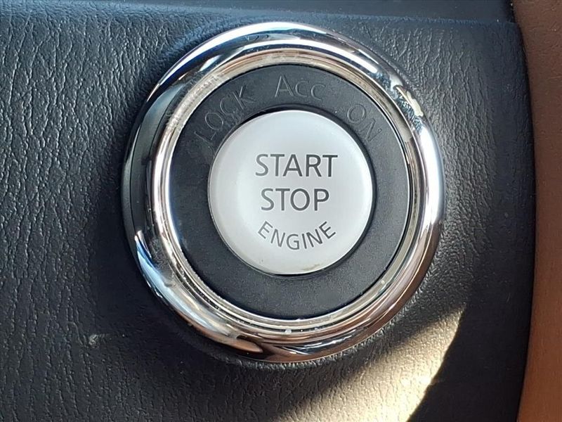 Used 2024 INFINITI QX80 SensoryImage 21