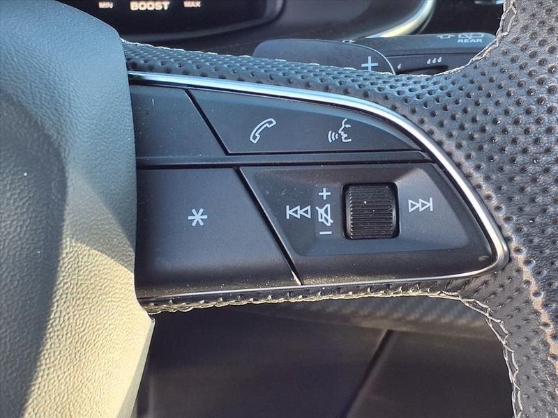 Used 2025 Audi SQ7 PrestigeImage 22