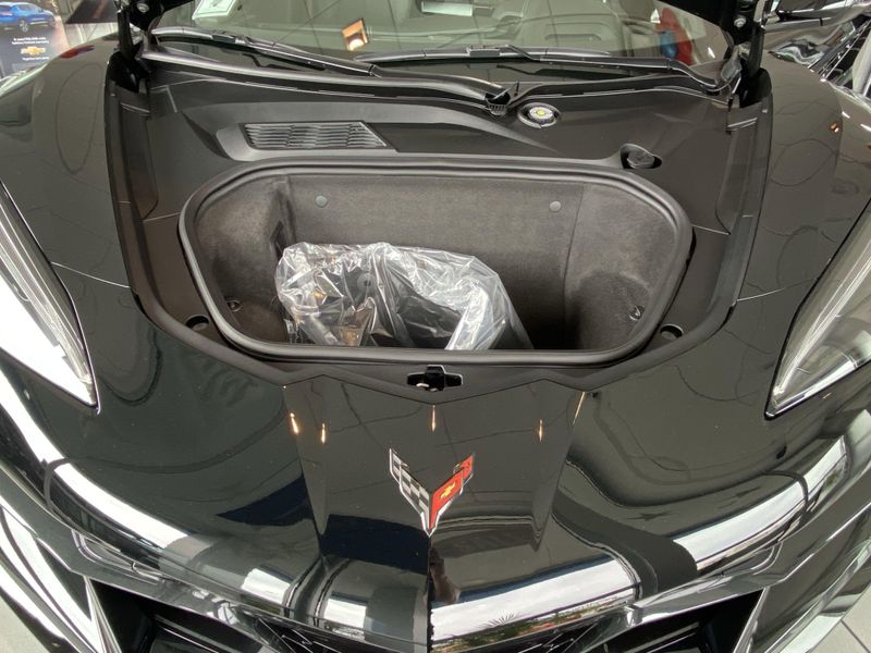 New 2025 Chevrolet Corvette 1LZImage 17
