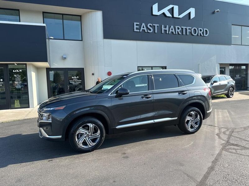 Used 2022 Hyundai Santa Fe SELImage 1
